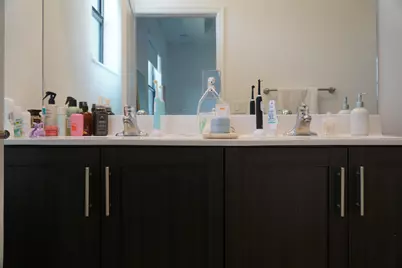 21435 NE 2nd Place, Miami, FL 33161 - Photo 13
