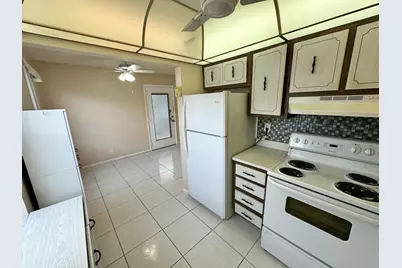811 Flanders Q, Delray Beach, FL 33484 - Photo 9