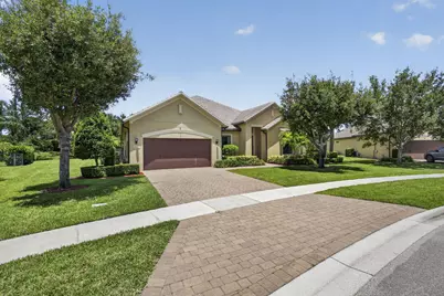 4023 Siena Circle, Wellington, FL 33414 - Photo 7