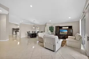 2860 Waters Edge Cir, Greenacres, FL 33413 - Photo 19
