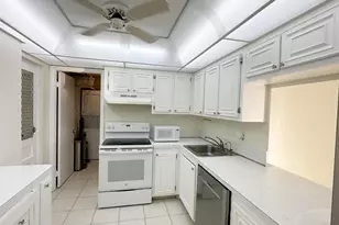 5301 NW 2nd Ave, Boca Raton, FL 33487 - Photo 5