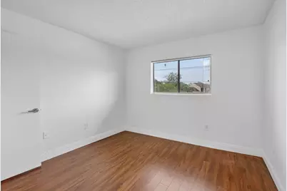 300 W Palm Cir Circle W #305, Pembroke Pines, FL 33025 - Photo 15