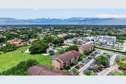 300 W Palm Cir Circle W #305, Pembroke Pines, FL 33025 - Photo 31