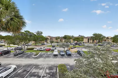 300 W Palm Cir Circle W #305, Pembroke Pines, FL 33025 - Photo 21