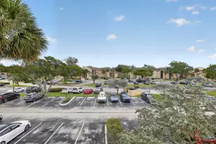 300 W Palm Cir Circle W, Pembroke Pines, FL 33025 - Photo 21
