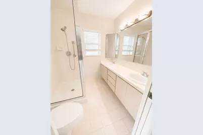 3115 Kingston Court, West Palm Beach, FL 33409 - Photo 13