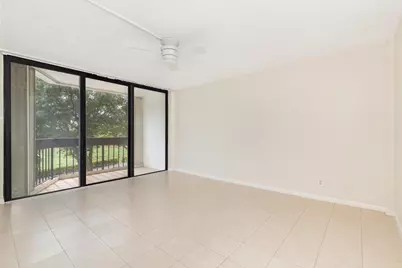 2000 Presidential Way #206, West Palm Beach, FL 33401 - Photo 11