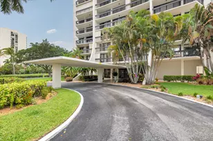 2000 Presidential Way, West Palm Beach, FL 33401 - Photo 23