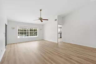9205 SE Woods End Pl, Jupiter, FL 33469 - Photo 9