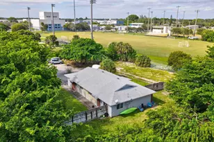 2227 NE 3rd Ave, Delray Beach, FL 33444 - Photo 35