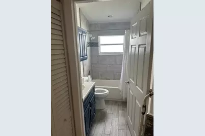 1042 NW 6th Avenue, Boynton Beach, FL 33426 - Photo 5