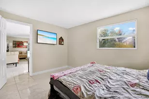5801 NW 14th Ct, Sunrise, FL 33313 - Photo 9