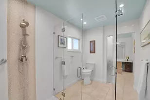 1019 E Cypress Dr, Pompano Beach, FL 33069 - Photo 51