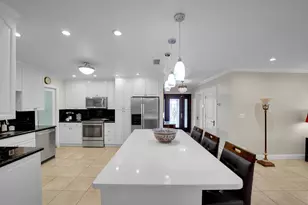 1019 E Cypress Dr, Pompano Beach, FL 33069 - Photo 19