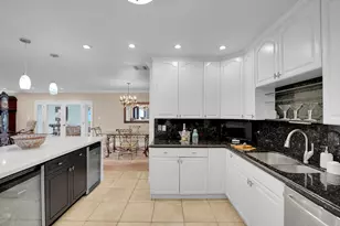 1019 E Cypress Dr, Pompano Beach, FL 33069 - Photo 23