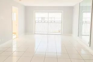 1001 SE 3rd St, Deerfield Beach, FL 33441 - Photo 3
