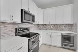3032 Princeton Ln, Palm Beach Gardens, FL 33418 - Photo 15