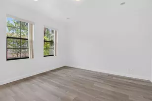 114 E Astor Circle E, Delray Beach, FL 33484 - Photo 11