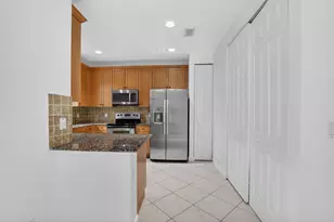 114 E Astor Circle E, Delray Beach, FL 33484 - Photo 5