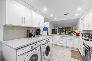 61 Eastgate Dr, Boynton Beach, FL 33436 - Photo 11