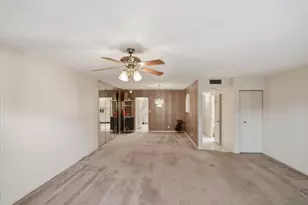275 Jacaranda Dr, Plantation, FL 33324 - Photo 19
