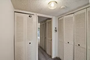 275 Jacaranda Dr, Plantation, FL 33324 - Photo 21