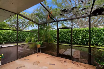 275 Jacaranda Drive, Plantation, FL 33324 - Photo 35