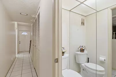 275 Jacaranda Drive, Plantation, FL 33324 - Photo 15