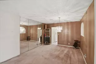 275 Jacaranda Dr, Plantation, FL 33324 - Photo 17
