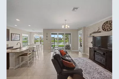 11403 SW Carlisle Crossing Avenue, Port Saint Lucie, FL 34987 - Photo 7