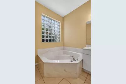 1701 Carson Avenue, Lake Worth Beach, FL 33460 - Photo 27