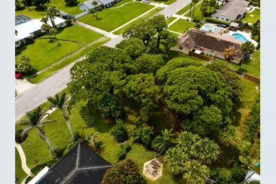 1006 Grandview Boulevard, Fort Pierce, FL 34982 - Photo 5