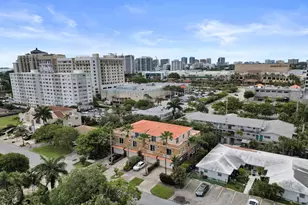 2610 NE 11th Ct, Fort Lauderdale, FL 33304 - Photo 23