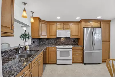 555 Banyan Tree Lane #307, Delray Beach, FL 33483 - Photo 9
