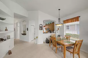 806 NW Rutherford Ct, Port Saint Lucie, FL 34983 - Photo 9