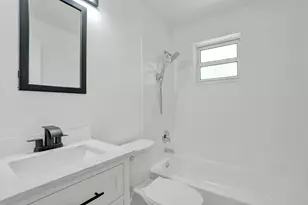 2018 NE 15th St, Fort Lauderdale, FL 33304 - Photo 13