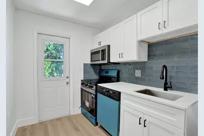2018 NE 15th Street, Fort Lauderdale, FL 33304 - Photo 7
