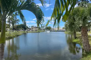 301 Pine Ridge Cir, Greenacres, FL 33463 - Photo 23