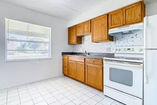 714 Michigan Ct, Saint Cloud, FL 34769 - Photo 19