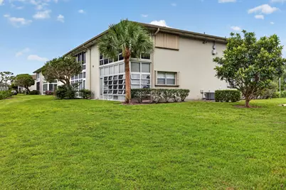 1 Lake Vista Trail #207, Port Saint Lucie, FL 34952 - Photo 3