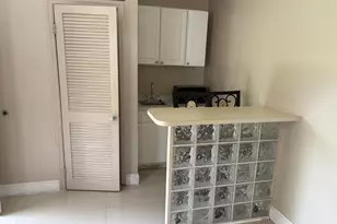 706 Glenn Pkwy, Hollywood, FL 33021 - Photo 5