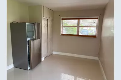 706 Glenn Parkway #Rear, Hollywood, FL 33021 - Photo 1