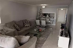 110 Lake Emerald Dr, Oakland Park, FL 33309 - Photo 7