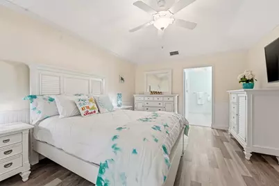 6786 SE Yorktown Drive, Hobe Sound, FL 33455 - Photo 17