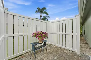 6786 SE Yorktown Dr, Hobe Sound, FL 33455 - Photo 13