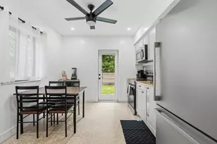 210 SW 11th St, Fort Lauderdale, FL 33315 - Photo 27
