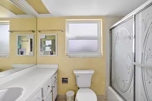 3300 N Palm Aire Dr, Pompano Beach, FL 33069 - Photo 23