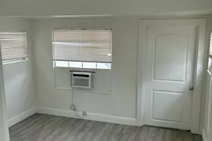 912 8th St, West Palm Beach, FL 33401 - Photo 9