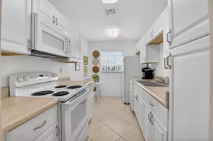 14579 Canalview Dr, Delray Beach, FL 33484 - Photo 11