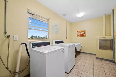 5151 W Oakland Park Boulevard #309, Lauderdale Lakes, FL 33313 - Photo 15